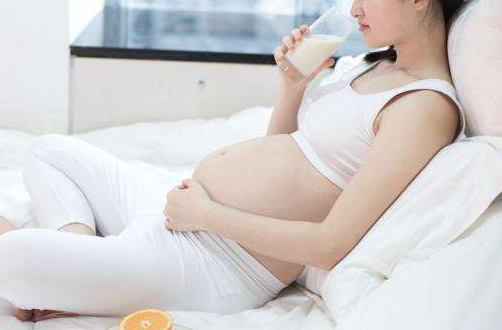 台湾40岁做试管必须第三代吗_高龄女性做试管婴儿需要几个周期才能成功？